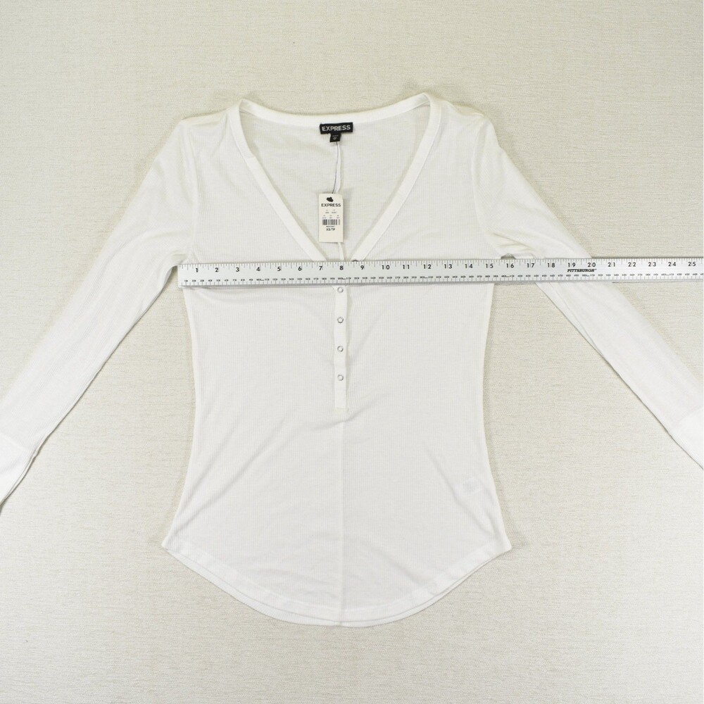 Express Henley Shirt Womens Extra Small XS White Long Sleeve Snap Button NWT Top - Picture 4 of 8